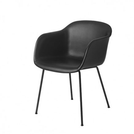 zwarte muuto fiber chair stoel