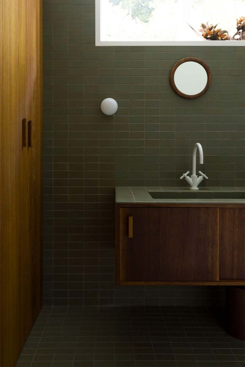 badkamer olijfgroene tegels