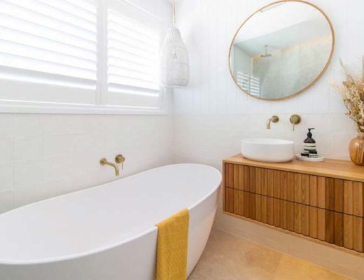 badkamerverbouwing van gedateerde badkamer naar luxe ontspanningsruimte