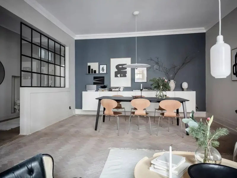 binnenraam tussen hal en woonkamer