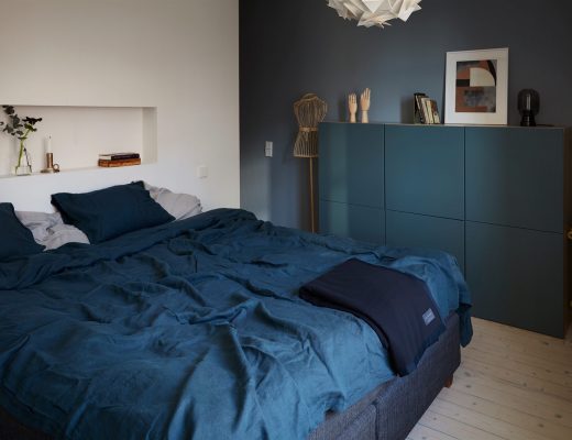 Blauwe slaapkamer inloopkast combinatie met IKEA Stolmen