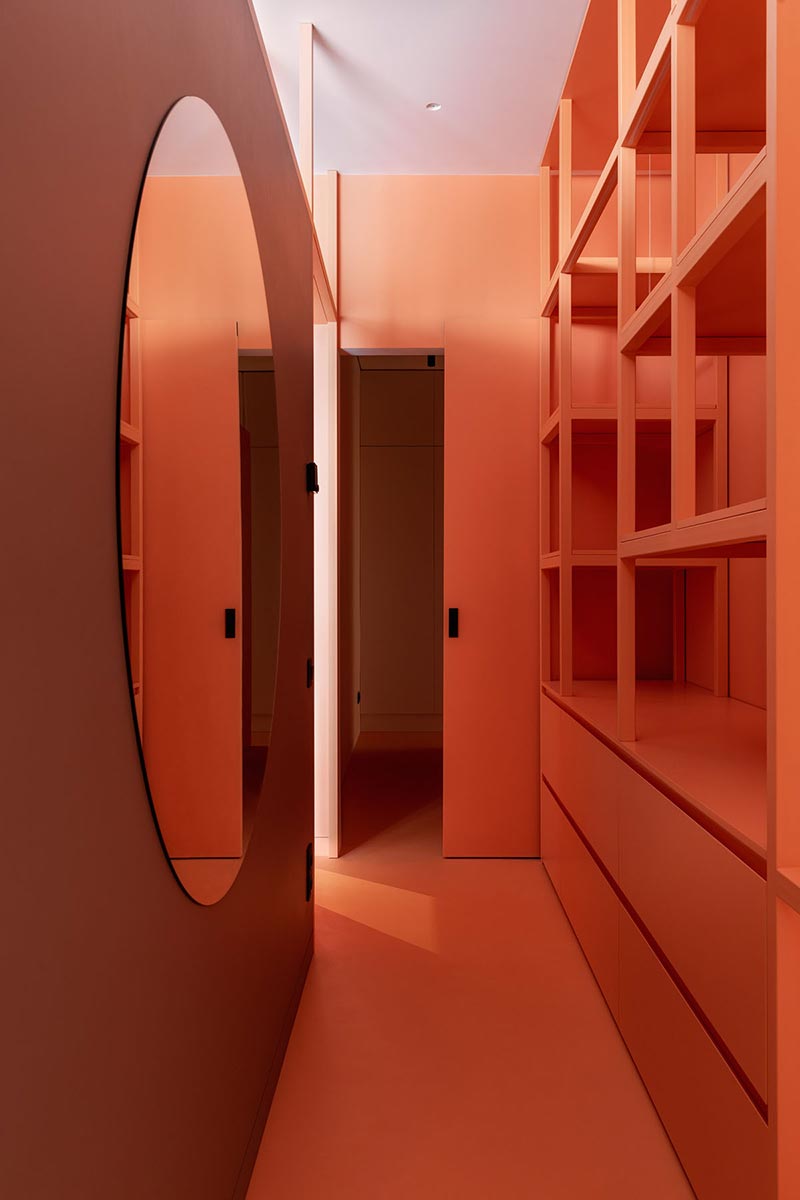 grote ronde spiegel inloopkast