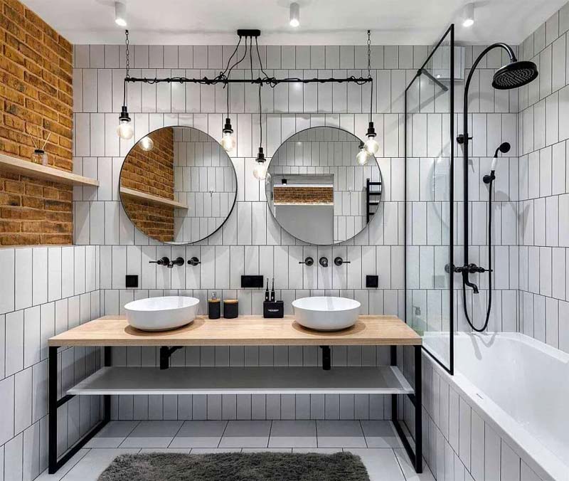 Industriële badkamer met zwarte details