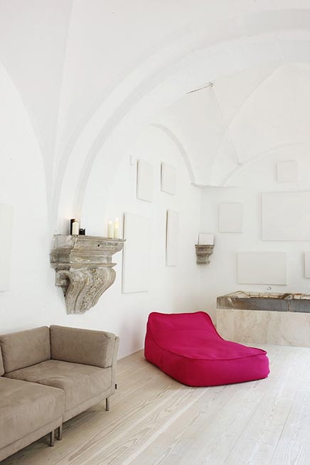Interieur inrichting klooster woning in Barcelona