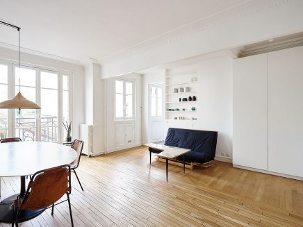 Karakteristiek appartement uit Parijs met verschillende interieurstijlen