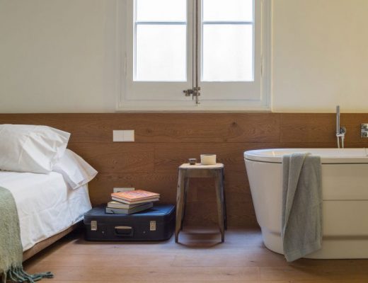 karakteristieke-loft-slaapkamer-badkamer-suite