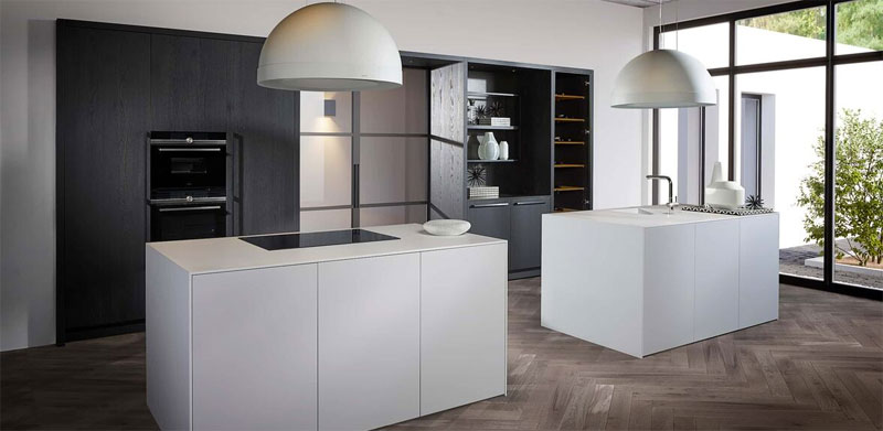 Deze mooie design Barletti keuken is afgewerkt met hoogwaardige materialen, stijlvolle neutrale kleuren en apparatuur.