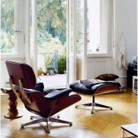 klassieke eames lounge chair visgraat vloer