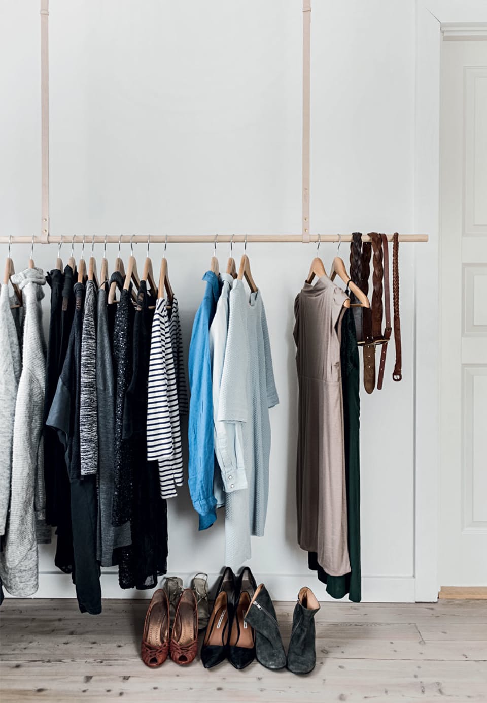 kledingrek-hangen-plafond