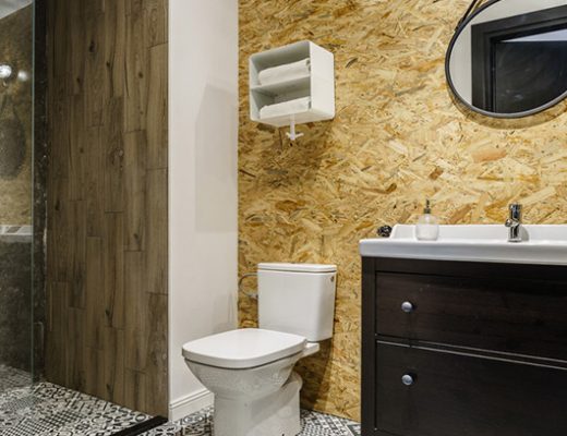 Kleine badkamer met stoere materialen