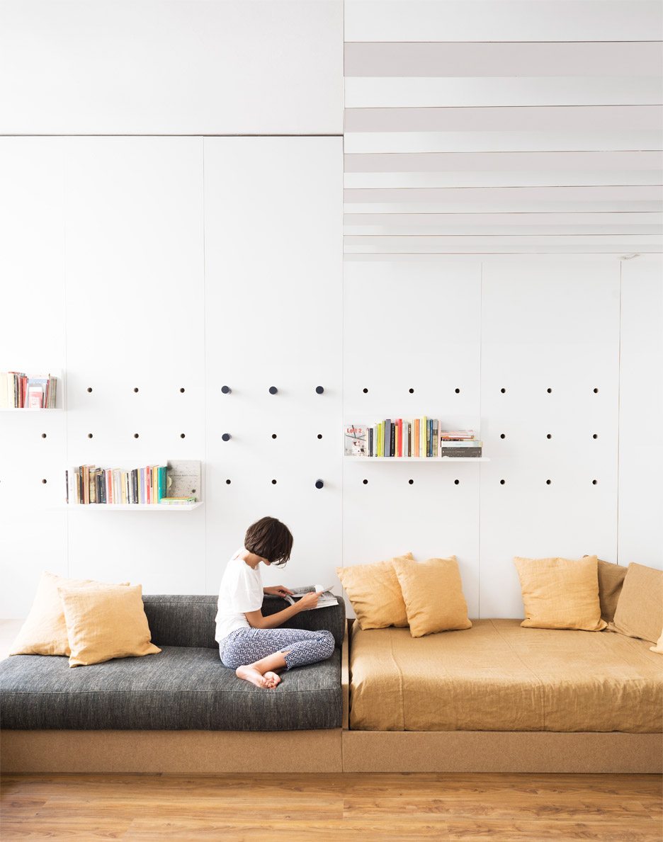Kleine woonkamer van Italiaanse architect Silvia Allori
