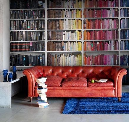Kleurrijke boekenkast fotobehang