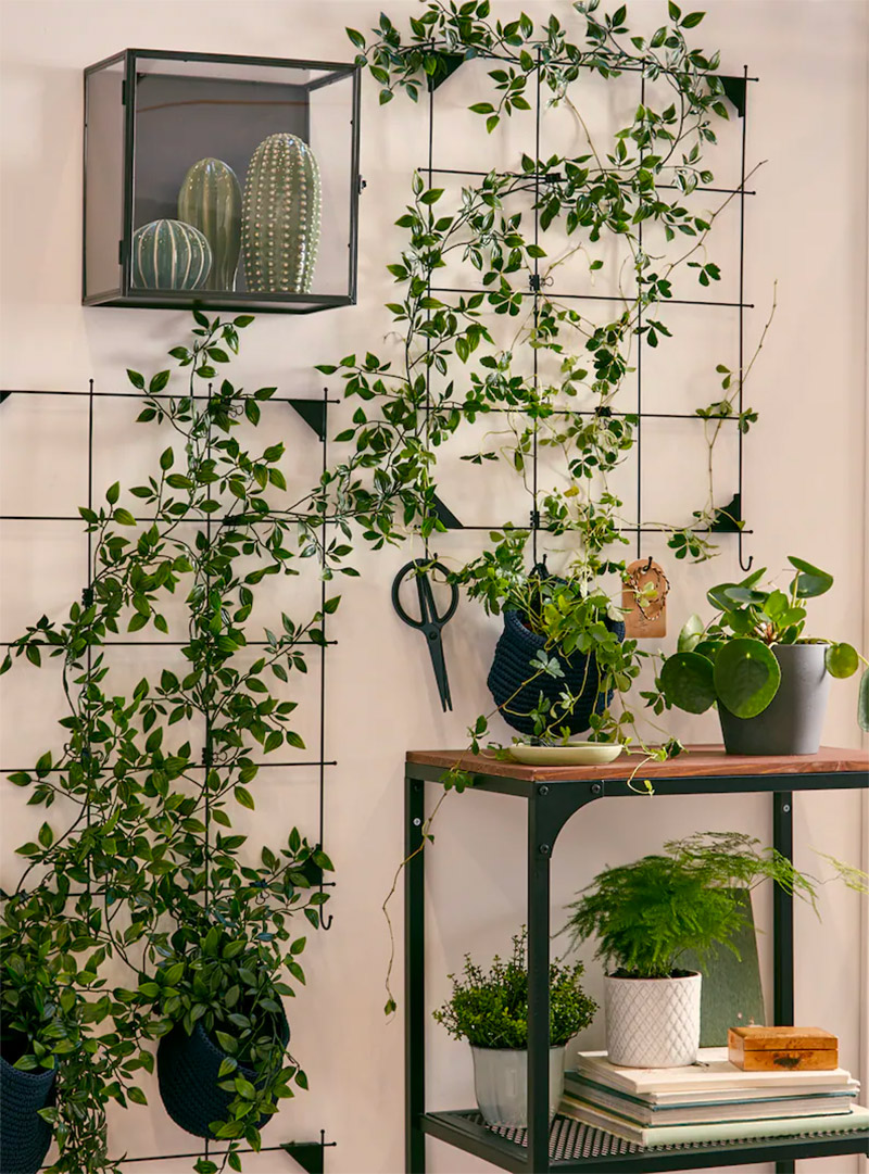 Dit SÖSDALA memobord van IKEA kan je ook heel leuk aan de wand van je balkon monteren voor het groeien van klimplanten. Hier verkrijgbaar voor €12.99.