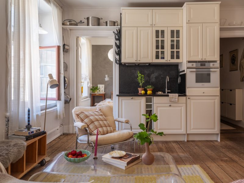 leuk idee keukengerei pannen opbergen kleine keuken