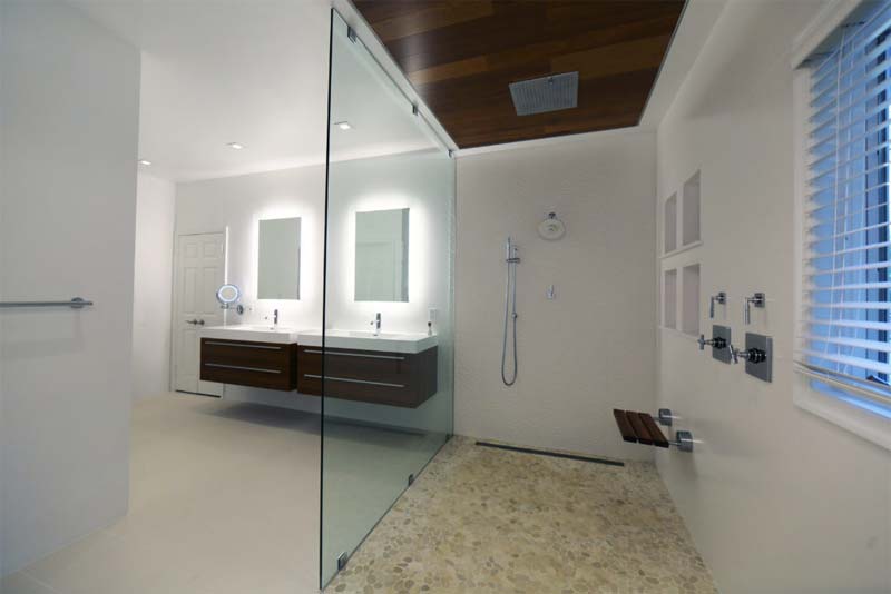 luxe badkamer open concept douche vrijstaand bad