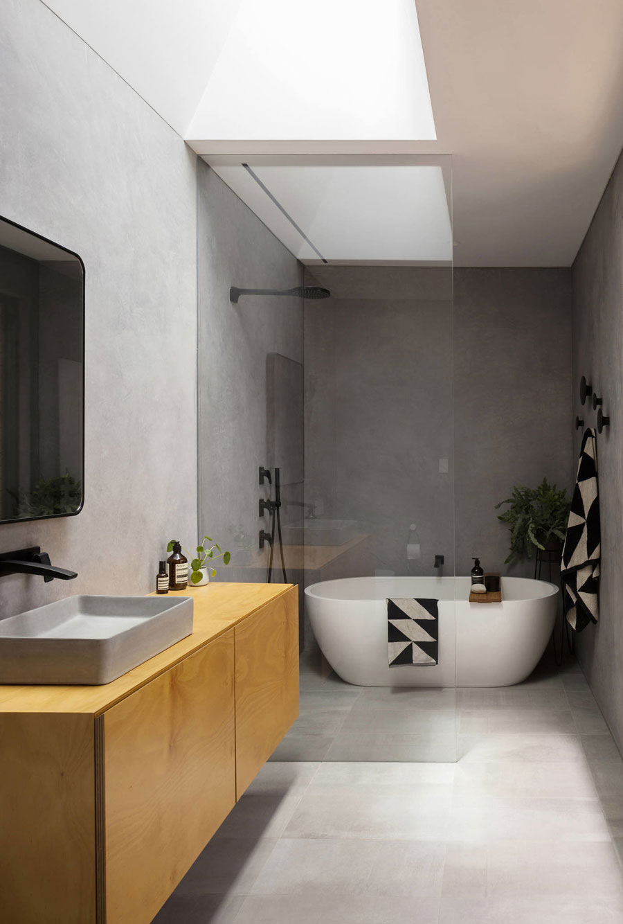 moderne badkamer zwarte wandhaken