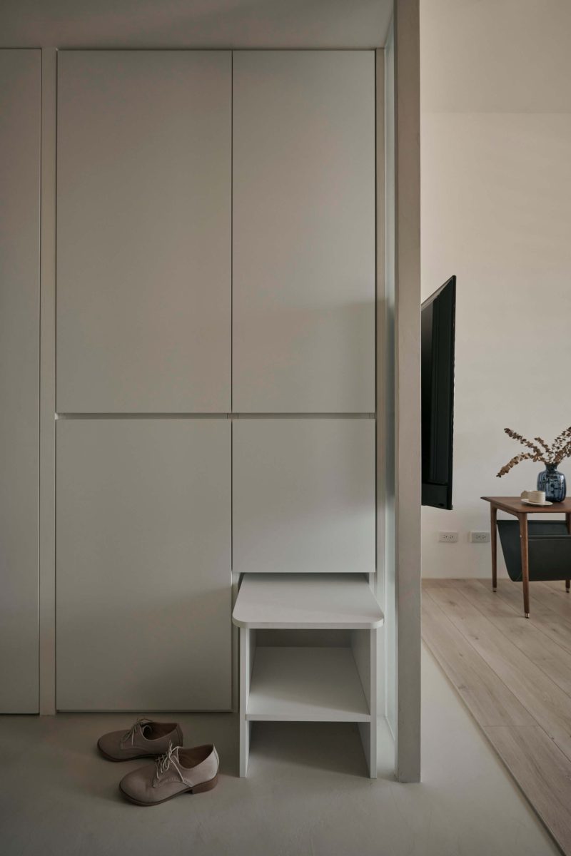 moderne inbouwkast schoenen opbergen uitschuifbaar bankje