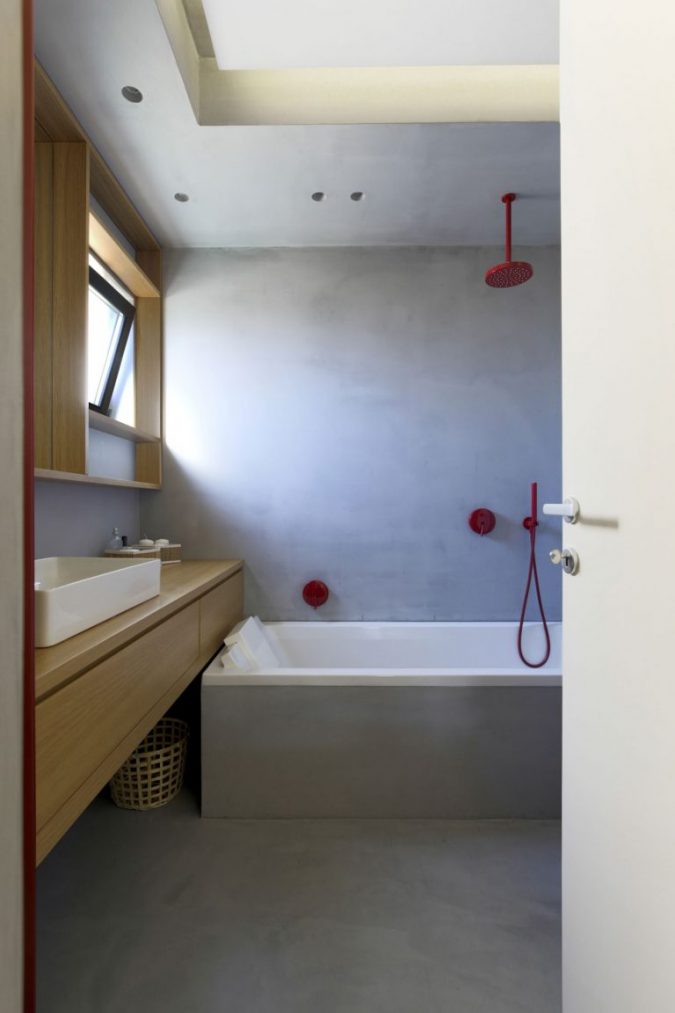 Moderne stoere badkamer van Italiaans Architectenkoppel
