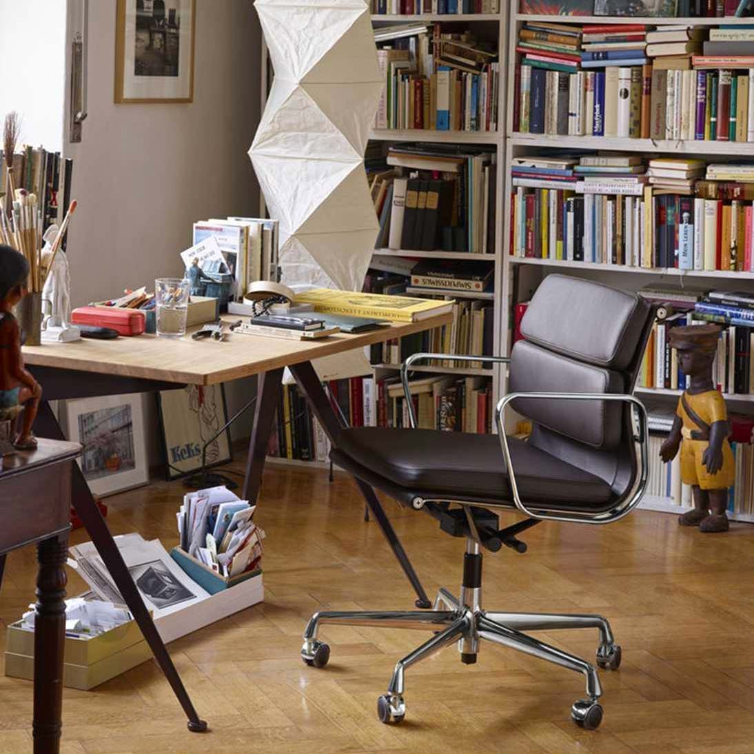 mooie design bureaustoel vitra Soft Pad Chair EA 217