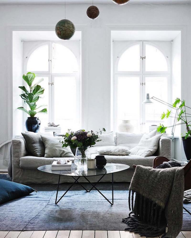 In de mooie woonkamer van Zweedse Fotograaf Karin van Hos Majorskan.