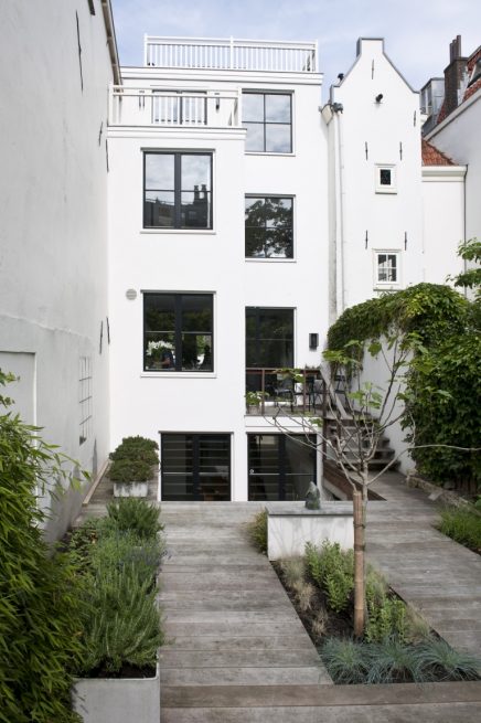 Nieuwbouw achter authentiek herenhuis