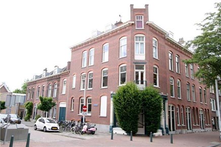 Royaal dubbel bovenhuis te koop aan Kortekade Rotterdam