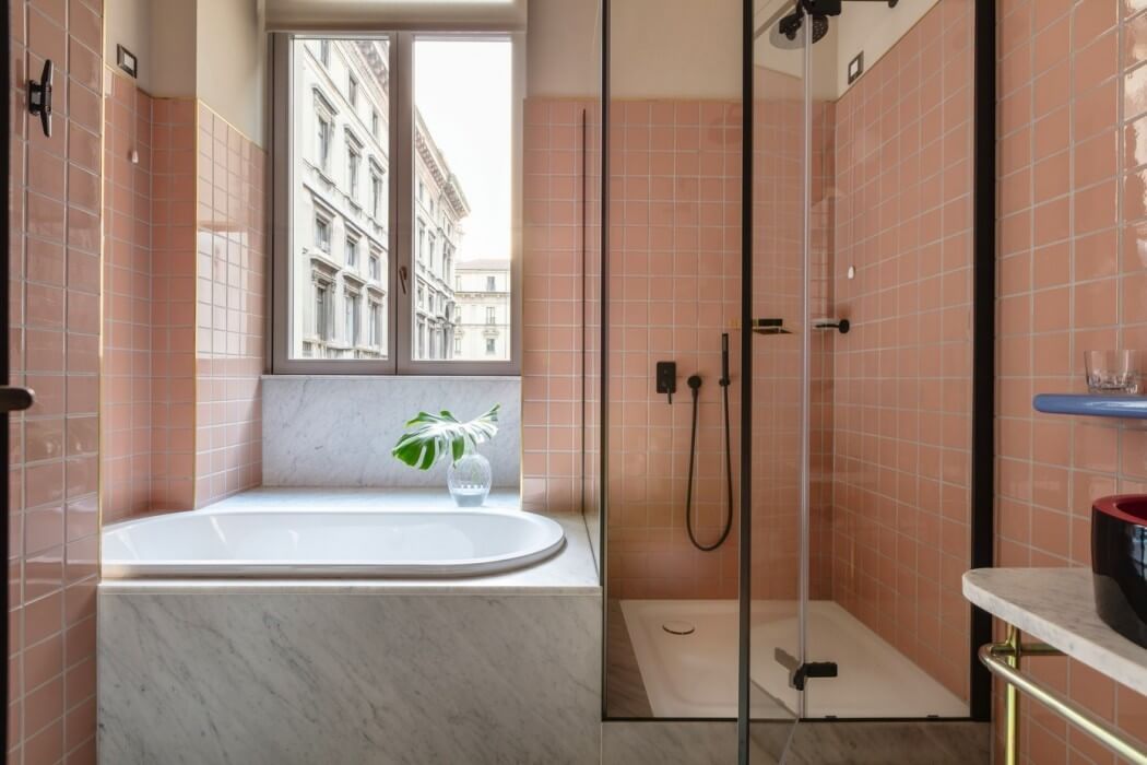 roze-tegels-marmer-badkamer