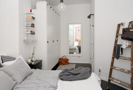 Slaapkamer inloopkast in klein appartement van 51m2