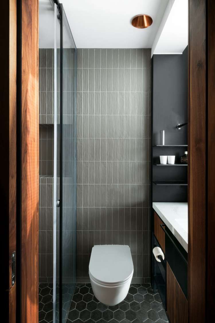 Stijlvol slaapkamer suite ontwerp met inloopkast en badkamer