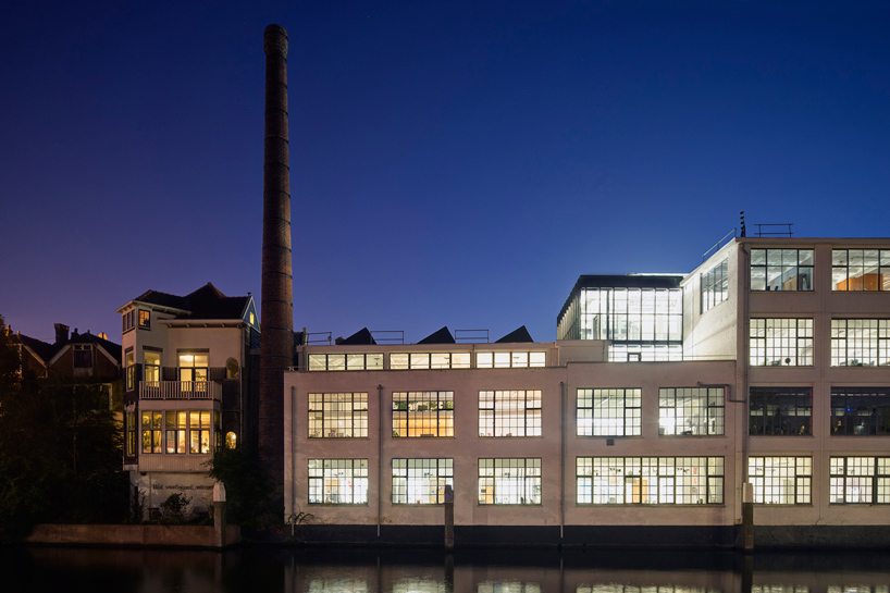 Het stoere kantoor van architectenbureau Jvantspijker in Rotterdam