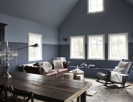 The Black House - een traditioneel landelijk houten huis uit Finland