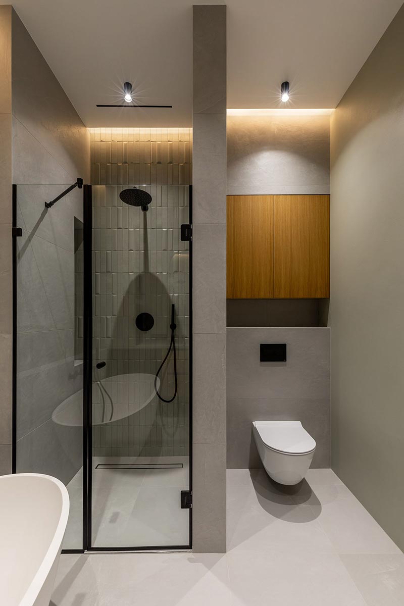 toilet naast inloopdouche