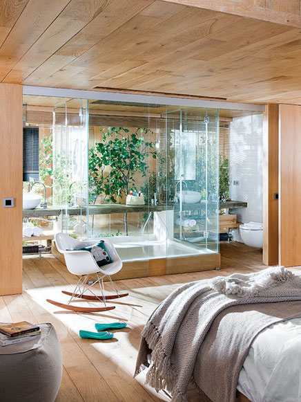 Transparante slaapkamer van loft in Barcelona