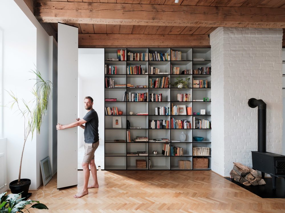 verborgen-deur-boekenkast-woonkamer