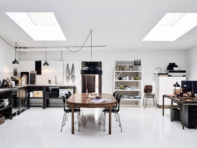Keuken-werkplek combinatie van industrieel ontwerpster Louise en fotograaf Anders