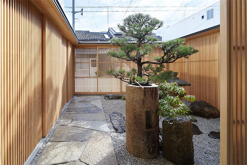 Super mooie Japanse Zen tuin ontworpen door Kenzo Makino & Associates.