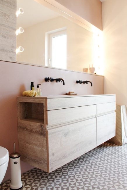 De mooiste roze badkamer!