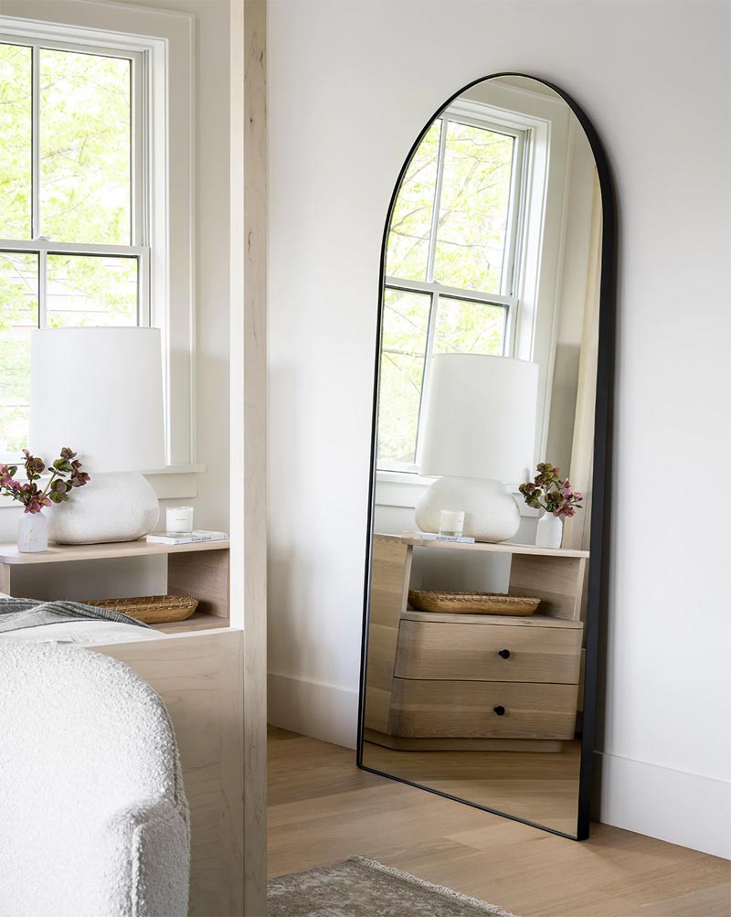 zwoele slaapkamer tips grote spiegel